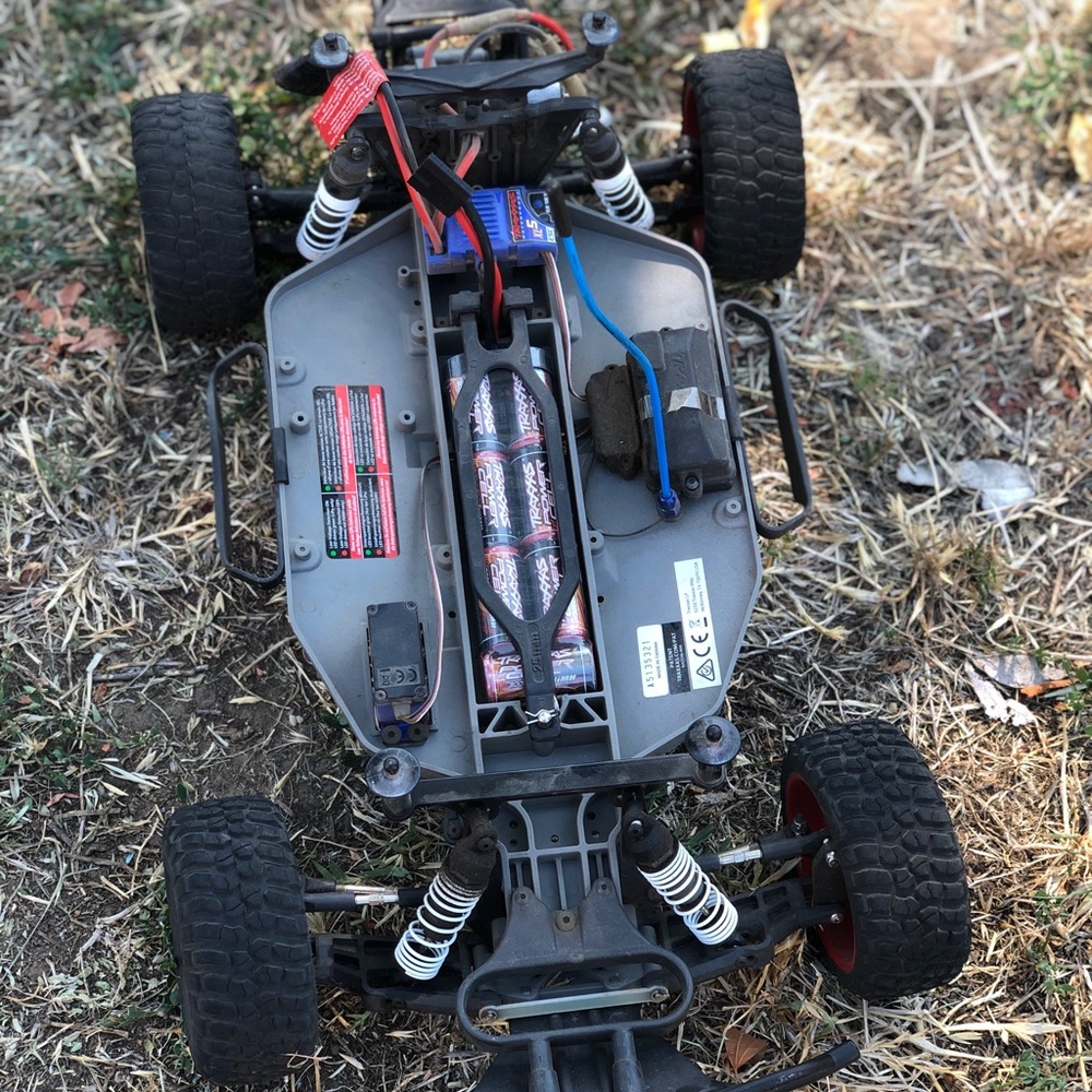 RC car - Picture 2 of 8